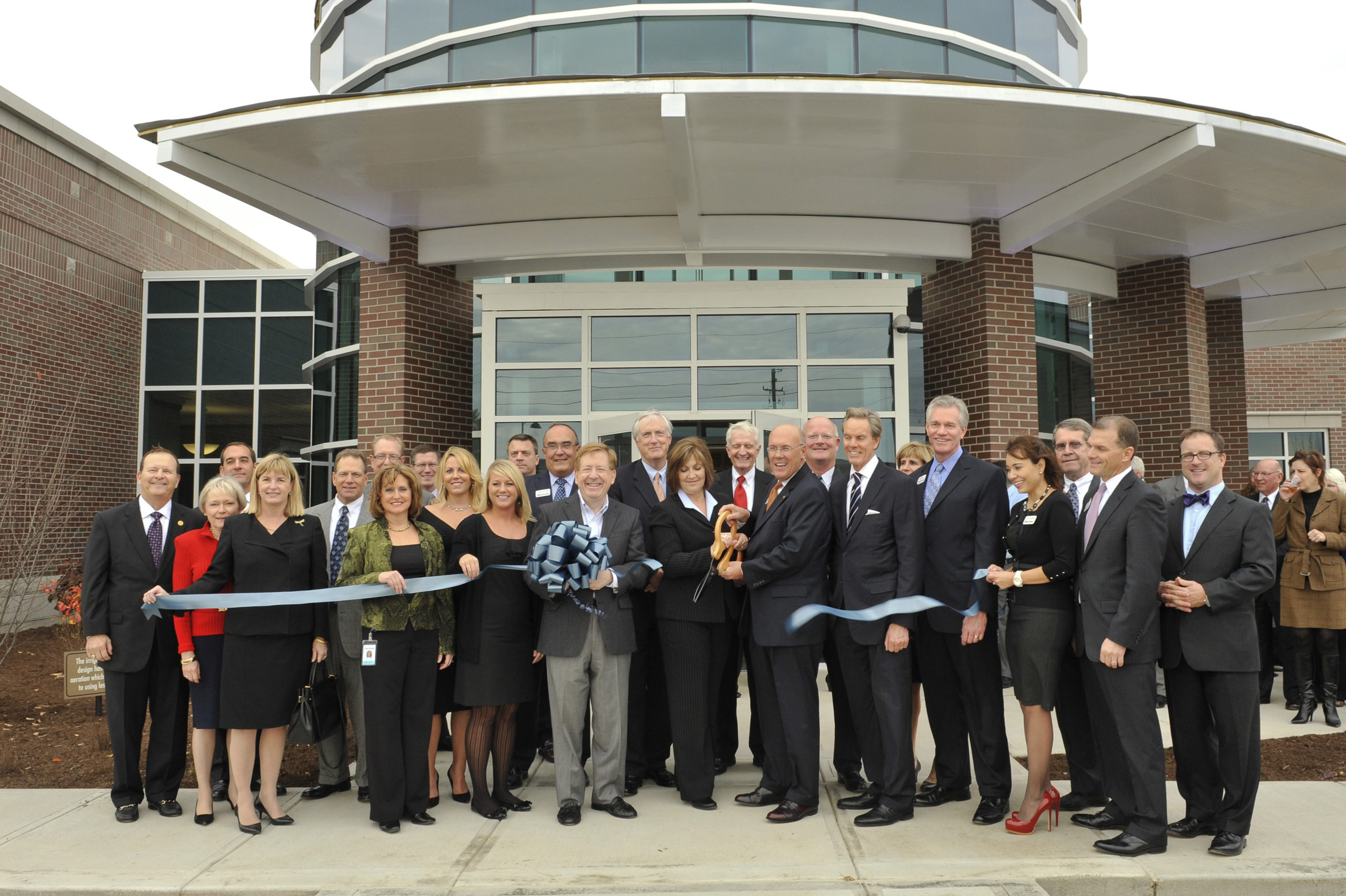 Indianapolis North branch ribbon cutting