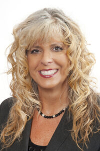 Kim Strawbridge headshot